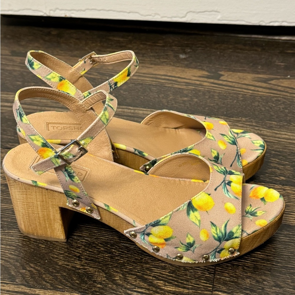Topshop lemon print wood block heel sandals size 39